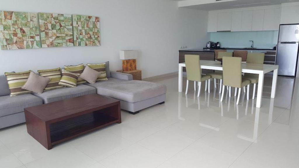 Sansuri Resort Strand Surin Exterior foto